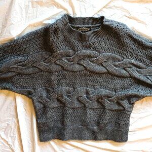 WOMEN'S GRAY CABLE ACRYLIC SWEATER W/BATWING SLEEVES, LARGE